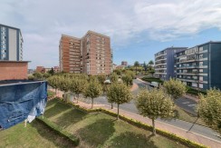 Precioso Piso Ubicado Cerca De Cruces Con 3 Habitaciones y Terraza