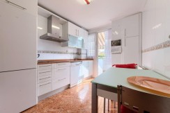 Precioso Piso Ubicado Cerca De Cruces Con 3 Habitaciones y Terraza