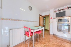 Precioso Piso Ubicado Cerca De Cruces Con 3 Habitaciones y Terraza