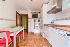 Precioso Piso Ubicado Cerca De Cruces Con 3 Habitaciones y Terraza