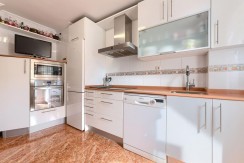 Precioso Piso Ubicado Cerca De Cruces Con 3 Habitaciones y Terraza