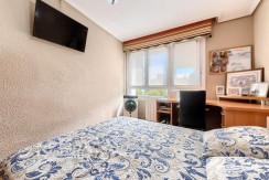 Precioso Piso Ubicado Cerca De Cruces Con 3 Habitaciones y Terraza