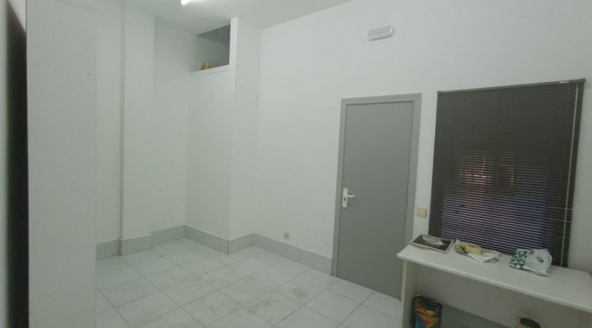 Se Vende Amplio local en Barakaldo Centro Con 80 m2