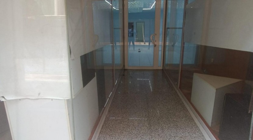 Se Vende Amplio local en Barakaldo Centro Con 80 m2