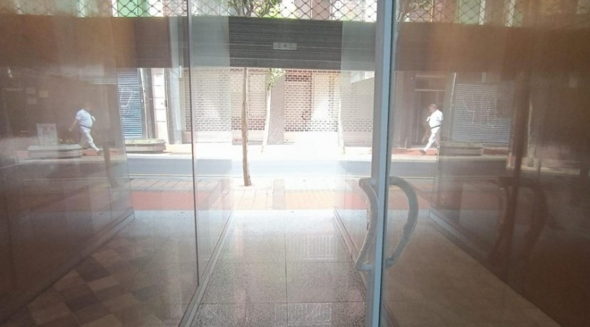 Se Vende Amplio local en Barakaldo Centro Con 80 m2