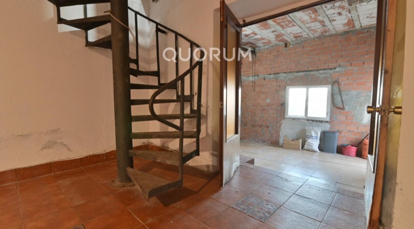 Se Vende Casa En Kobaron Con Preciosas Vistas Al Mar Para Reformar A Tu Gusto