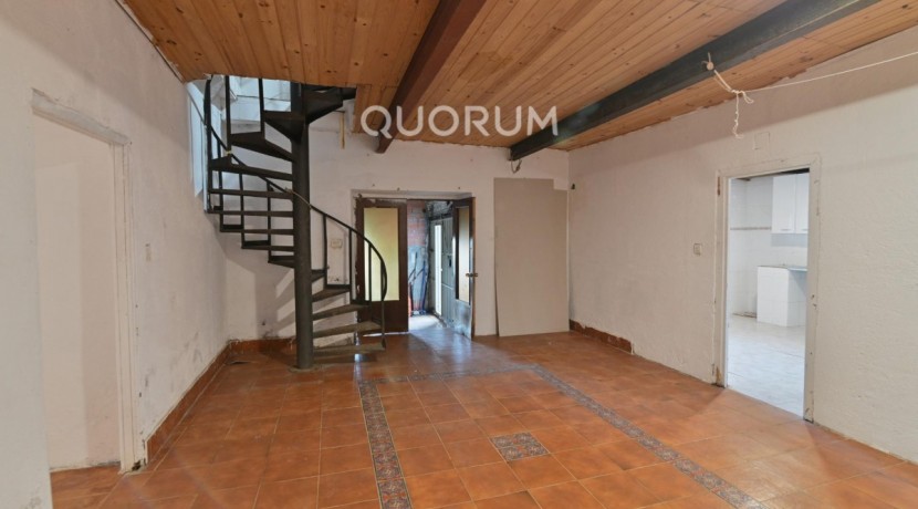 Se Vende Casa En Kobaron Con Preciosas Vistas Al Mar Para Reformar A Tu Gusto