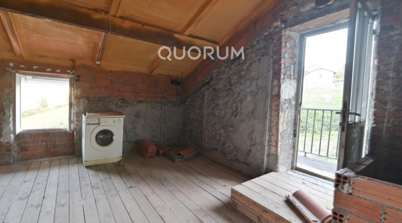 Se Vende Casa En Kobaron Con Preciosas Vistas Al Mar Para Reformar A Tu Gusto