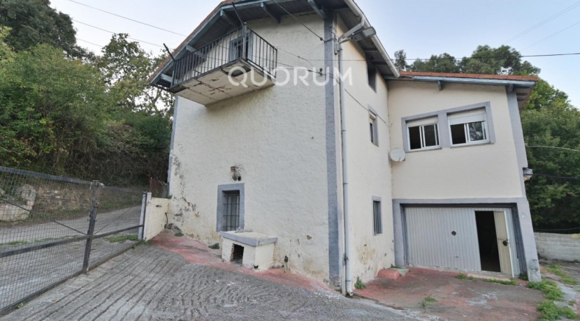 Se Vende Casa En Kobaron Con Preciosas Vistas Al Mar Para Reformar A Tu Gusto