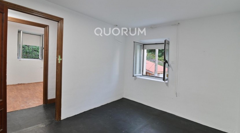 Se Vende Casa En Kobaron Con Preciosas Vistas Al Mar Para Reformar A Tu Gusto