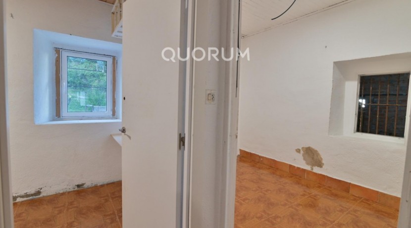 Se Vende Casa En Kobaron Con Preciosas Vistas Al Mar Para Reformar A Tu Gusto