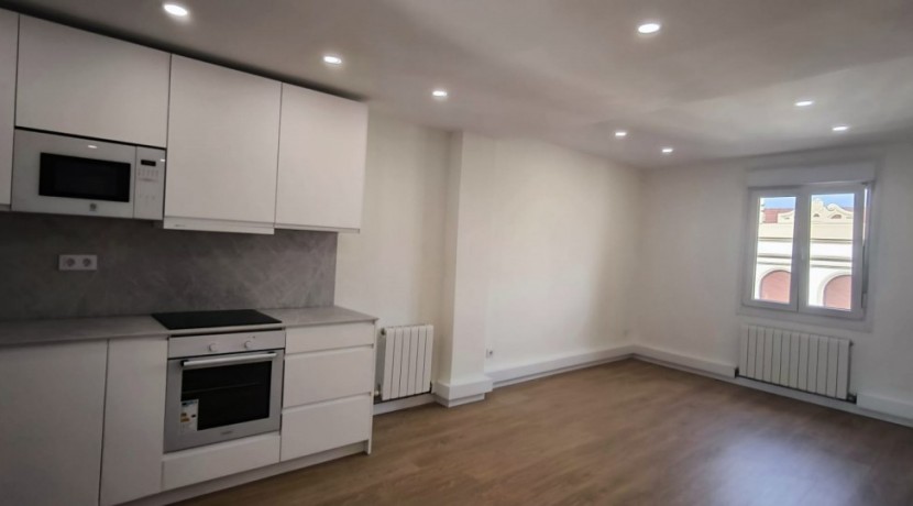Se Vende Preciosa Vivienda En La Herriko Plaza De 3 Habitaciones Y 2 Baños Completos