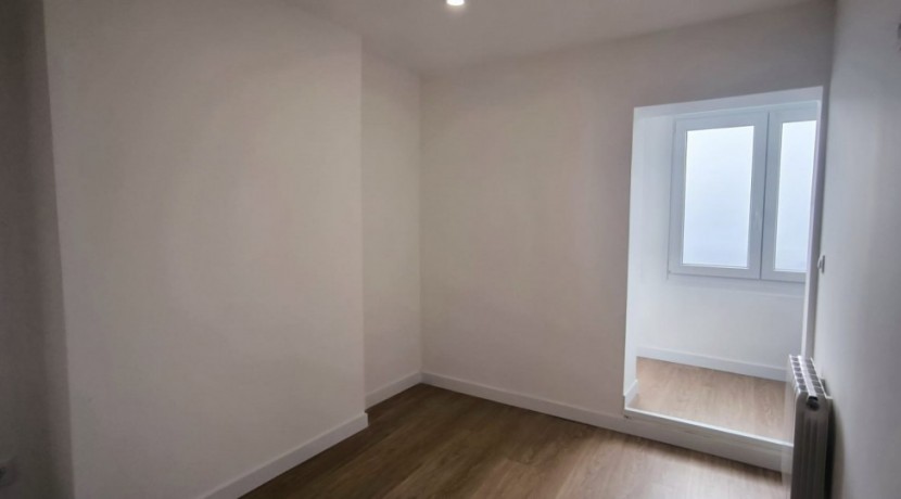 Se Vende Preciosa Vivienda En La Herriko Plaza De 3 Habitaciones Y 2 Baños Completos