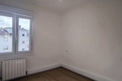 Se Vende Preciosa Vivienda En La Herriko Plaza De 3 Habitaciones Y 2 Baños Completos