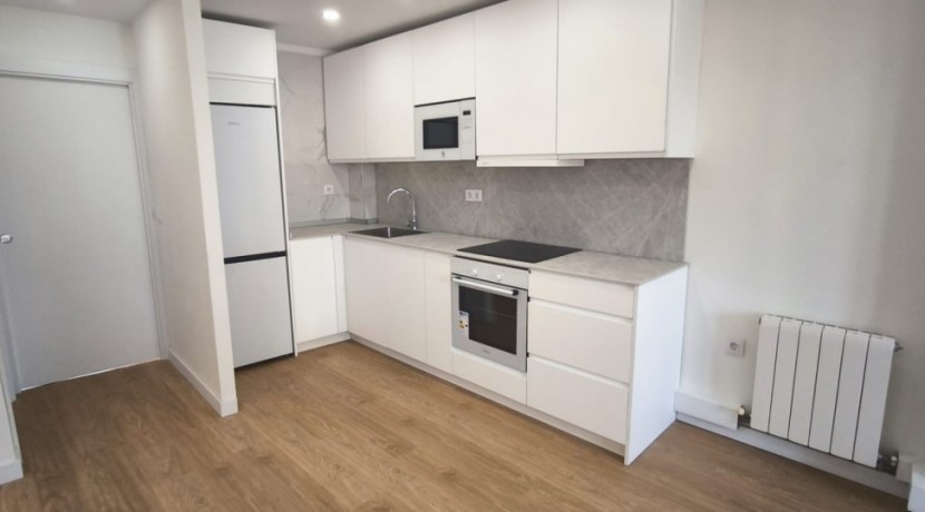Se Vende Preciosa Vivienda En La Herriko Plaza De 3 Habitaciones Y 2 Baños Completos