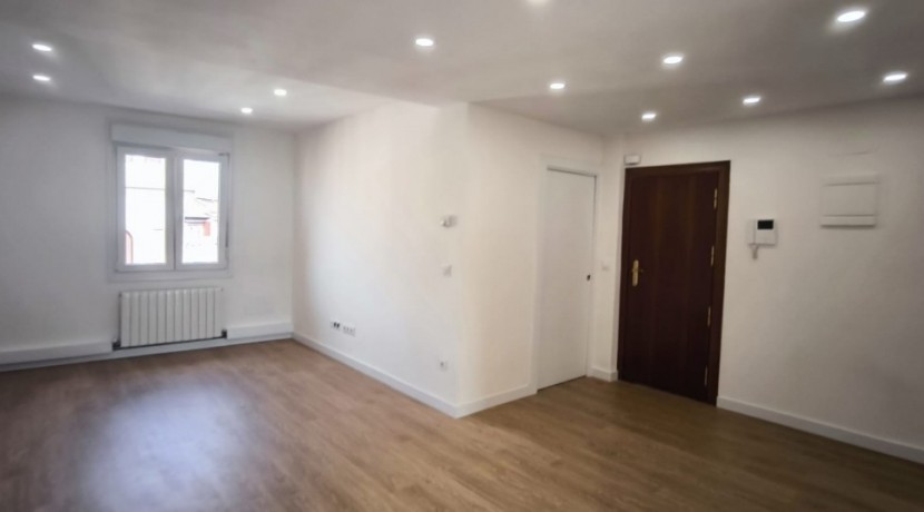 Se Vende Preciosa Vivienda En La Herriko Plaza De 3 Habitaciones Y 2 Baños Completos