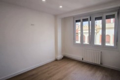 Se Vende Preciosa Vivienda En La Herriko Plaza De 3 Habitaciones Y 2 Baños Completos