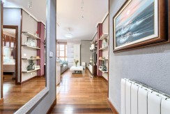 Se Vende Precioso Apartamento De 1 Habitación Con Parcela De garaje y Camarote Incluido