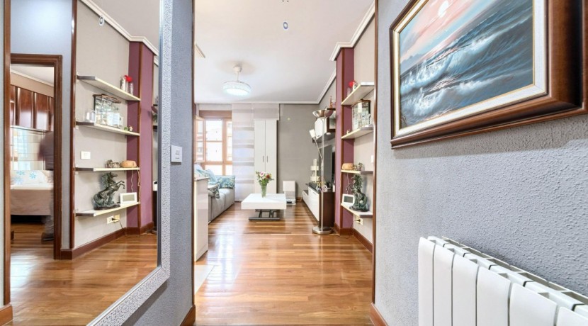 Se Vende Precioso Apartamento De 1 Habitación Con Parcela De garaje y Camarote Incluido