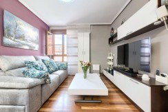 Se Vende Precioso Apartamento De 1 Habitación Con Parcela De garaje y Camarote Incluido