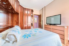 Se Vende Precioso Apartamento De 1 Habitación Con Parcela De garaje y Camarote Incluido