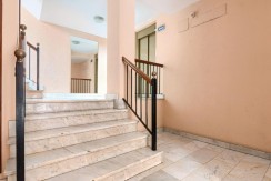 Se Vende Precioso Apartamento De 1 Habitación Con Parcela De garaje y Camarote Incluido