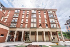 Se Vende Precioso Apartamento De 1 Habitación Con Parcela De garaje y Camarote Incluido