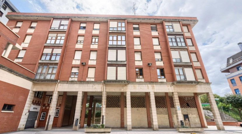 Se Vende Precioso Apartamento De 1 Habitación Con Parcela De garaje y Camarote Incluido
