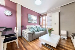 Se Vende Precioso Apartamento De 1 Habitación Con Parcela De garaje y Camarote Incluido