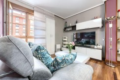 Se Vende Precioso Apartamento De 1 Habitación Con Parcela De garaje y Camarote Incluido