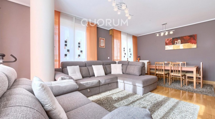 URBAN GALINDO, TRES HABITACIONES, DOS BAÑOS, GARAJE Y TRASTERO