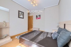URBAN GALINDO, TRES HABITACIONES, DOS BAÑOS, GARAJE Y TRASTERO