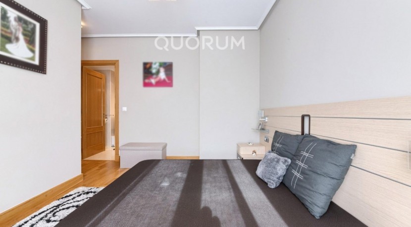URBAN GALINDO, TRES HABITACIONES, DOS BAÑOS, GARAJE Y TRASTERO