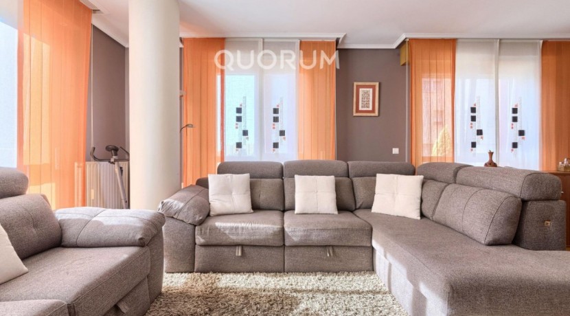URBAN GALINDO, TRES HABITACIONES, DOS BAÑOS, GARAJE Y TRASTERO