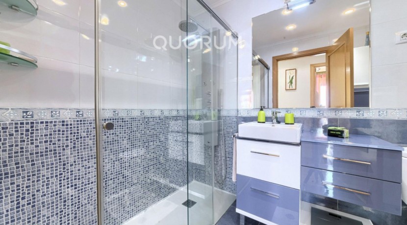 URBAN GALINDO, TRES HABITACIONES, DOS BAÑOS, GARAJE Y TRASTERO