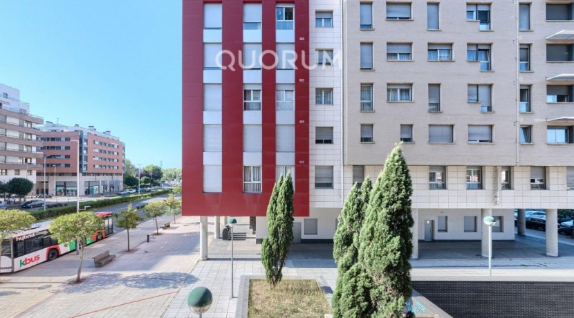 URBAN GALINDO, TRES HABITACIONES, DOS BAÑOS, GARAJE Y TRASTERO