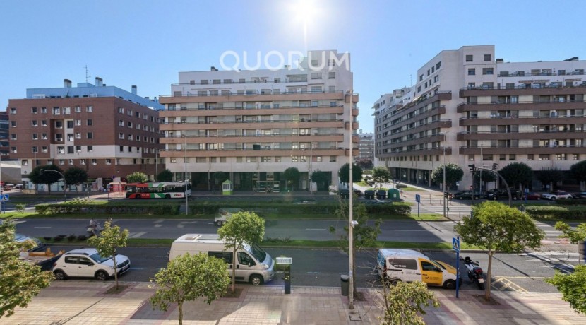 URBAN GALINDO, TRES HABITACIONES, DOS BAÑOS, GARAJE Y TRASTERO