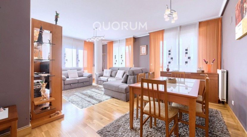 URBAN GALINDO, TRES HABITACIONES, DOS BAÑOS, GARAJE Y TRASTERO