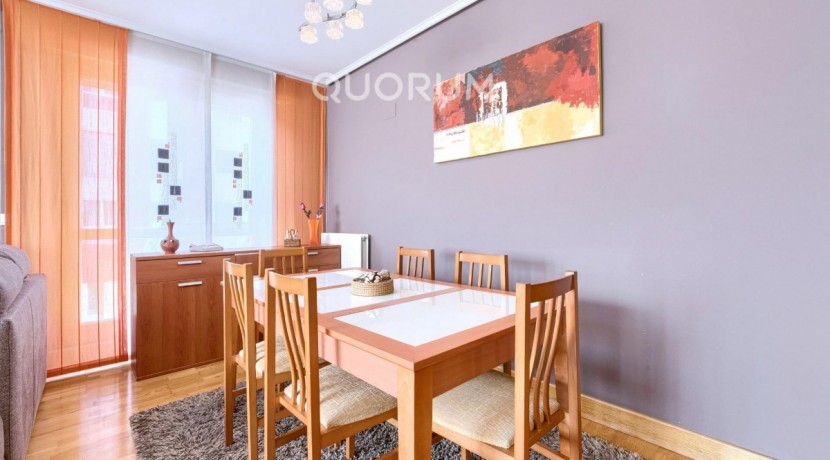 URBAN GALINDO, TRES HABITACIONES, DOS BAÑOS, GARAJE Y TRASTERO