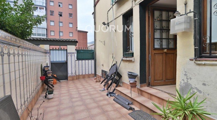 Vivienda Adosada Para Entrar A Vivir De 3 Dormitorios En Zona Tranquila