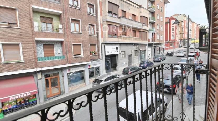 Vivienda Adosada Para Entrar A Vivir De 3 Dormitorios En Zona Tranquila