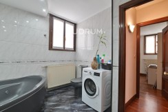 Vivienda Adosada Para Entrar A Vivir De 3 Dormitorios En Zona Tranquila