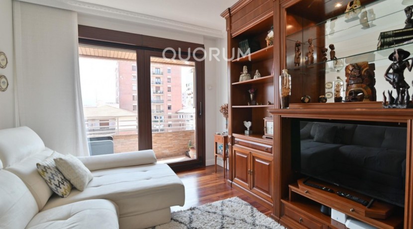 Vivienda Completa con Garaje en San Adrian
