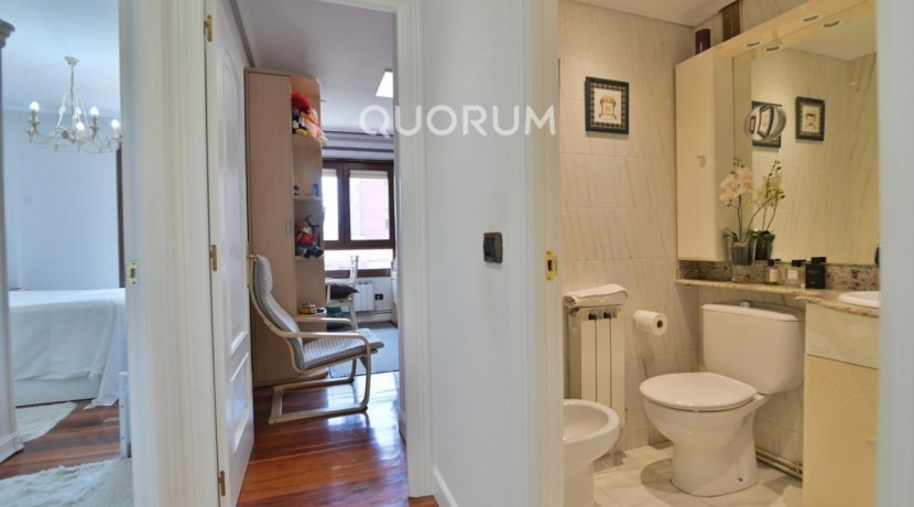 Vivienda Completa con Garaje en San Adrian