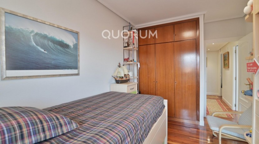 Vivienda Completa con Garaje en San Adrian