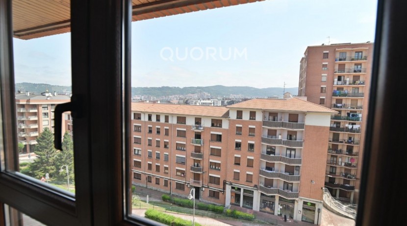 Vivienda Completa con Garaje en San Adrian