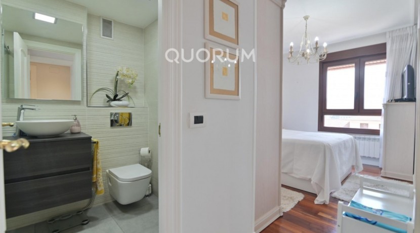 Vivienda Completa con Garaje en San Adrian