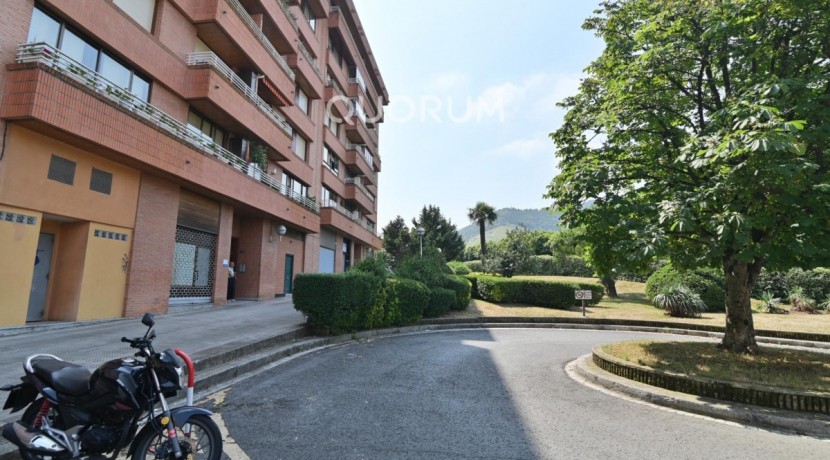 Vivienda Completa con Garaje en San Adrian