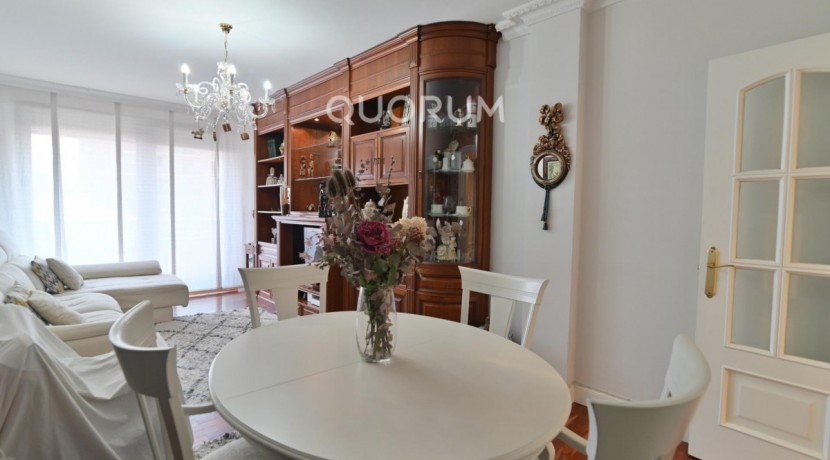 Vivienda Completa con Garaje en San Adrian