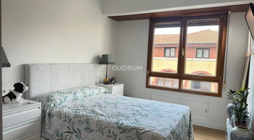 VIVIENDA COMPLETAMENTE REFORMADA Y MUY LUMINOSA